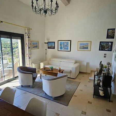 Villa Villa Avec Piscine Privee, Climatisation Et Parking Aux Issambres - Fr-1-768-26