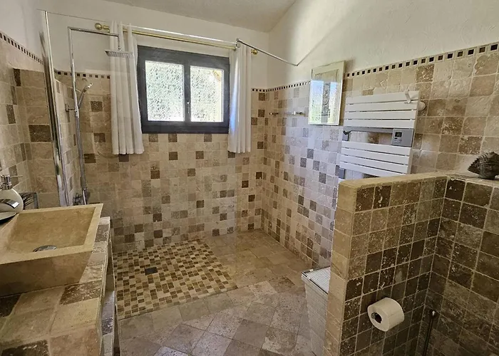 Avec Piscine Privee, Climatisation Et Parking Aux Issambres - Fr-1-768-26 Villa